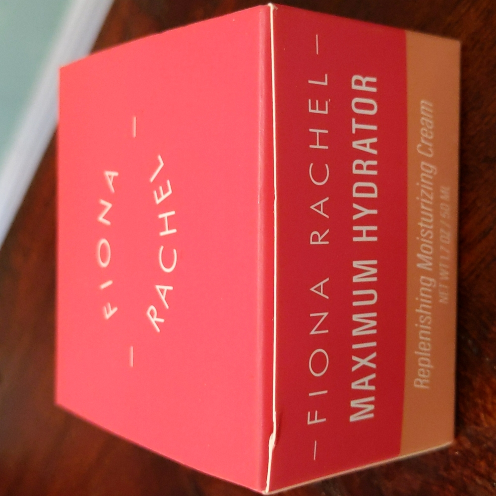 Fiona Rachel ~ Maximum Hydrator - Replenishing Moisturizing Cream • New in Box